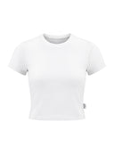 Dopasowany crop top Core White z okrągłym dekoltem - przód na jasnym tle