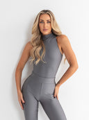 Dopasowane szare body z lycry Ambre Silver Dust zestawione z legginsami - widok z przodu