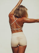 Dopasowane szorty Second Skin Body Nude z pasem V i marszczeniem push - up, tył
